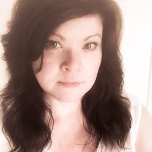 Meet your Posher, Angie